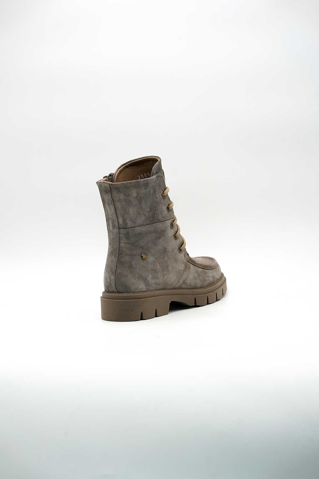 بوت زنانه اسپرت و طبی Rw - کد 2509 - Image 4